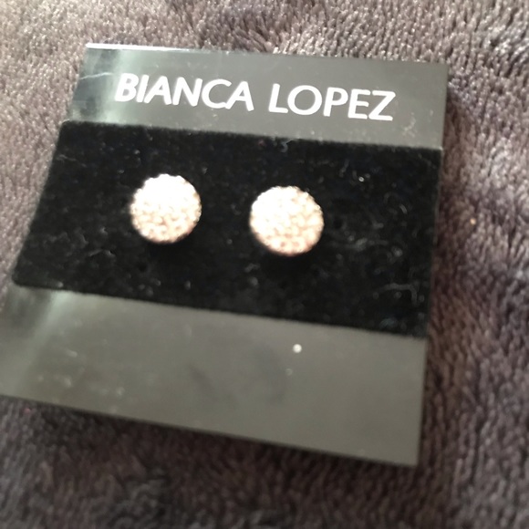 Silver tone crystal earrings - Picture 3 of 4